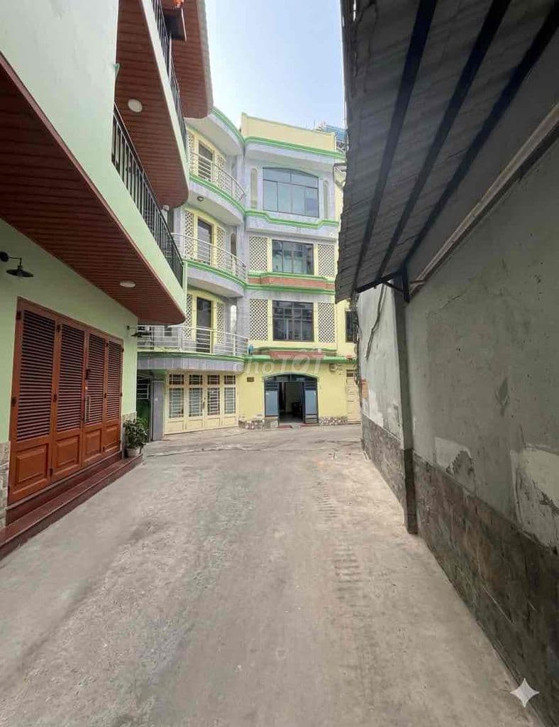 HẺM XE HƠI ĐỖ CỬA - NGAY TRẠM METRO VĂN THÁNH GIÁP Q1 - 4 PHÒNG NGỦ - Ảnh 3