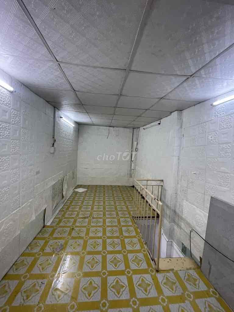 Bán gấp Nhà riêng Tỉnh Lộ 10, BTân, 32m2, 2 tầng, sát KCN Pouchen, 2t5 - Ảnh 2