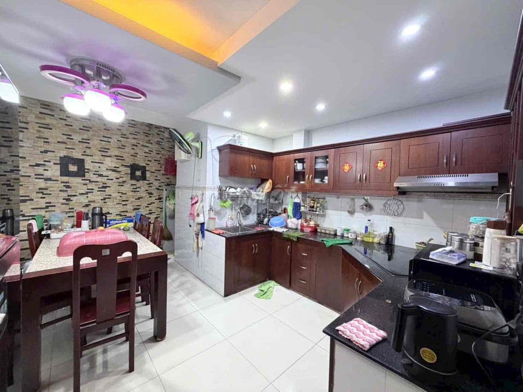 MTKD Đỗ Nhuận sát Aeon 4x17.5m 4 tầng 9.8 tỷ - Ảnh 3