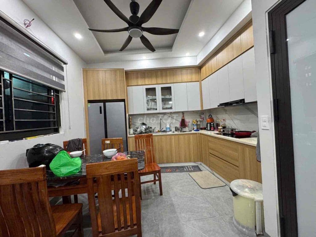 Bán gấp nhà 44m2 4 tầng lô góc Phúc Thọ Mai Lâm nhỉnh 5 tỷ