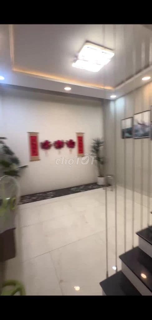 Nhà 4 lầu MT đường song hành giáp nguyễn văn quá 4,5 x 11m giá 9 tỷ - Ảnh 2