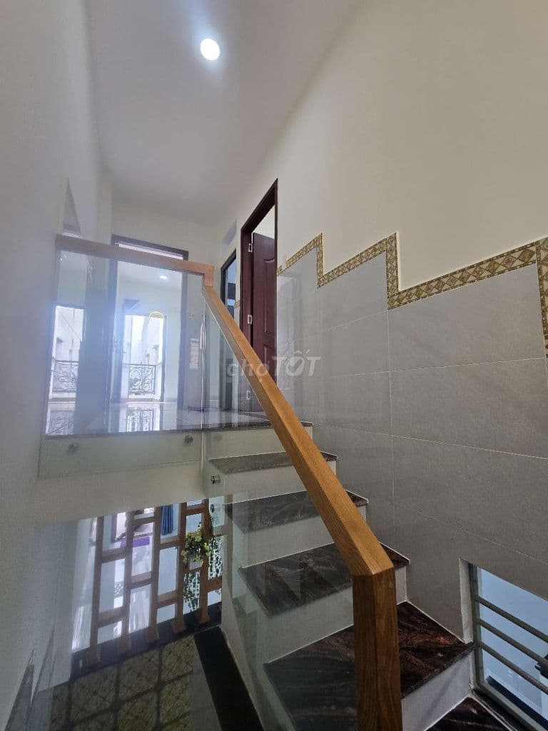 Hẻm Nhất Chi Mai, ngay Ga T3- DT 4x10, 1 Lầu MỚI Keng. nhỉnh 4 TỶ - Ảnh 3