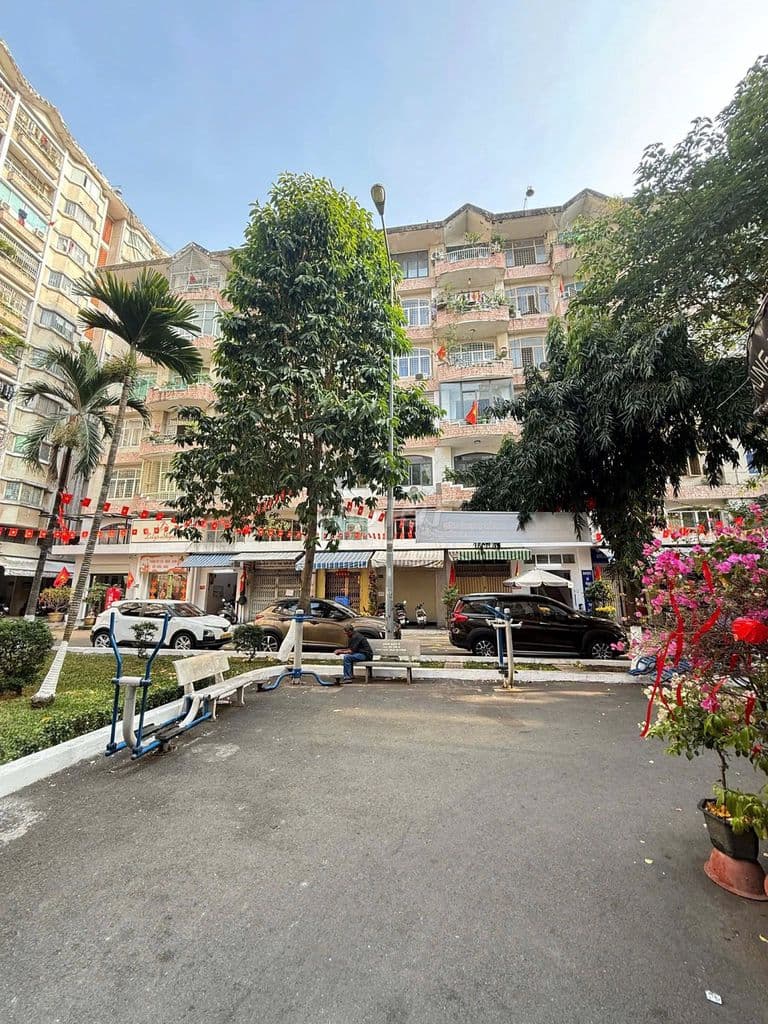 chung cư sư vạn hạnh quận 5 60m2 2 phòng ngủ (thang máy)