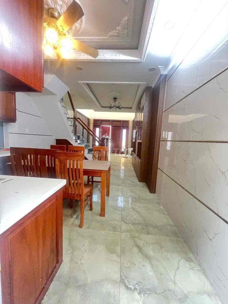 nhà 4 tầng. hẻm 9m. 1 xẹt phạm văn đồng. linh tây. gần chợ thủ đức - Ảnh 2