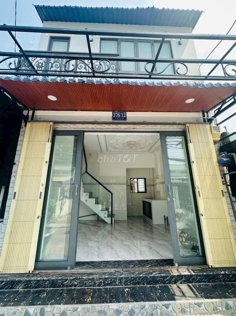 Bán nhà hẻm xe hơi 376 Huỳnh Tấn Phát