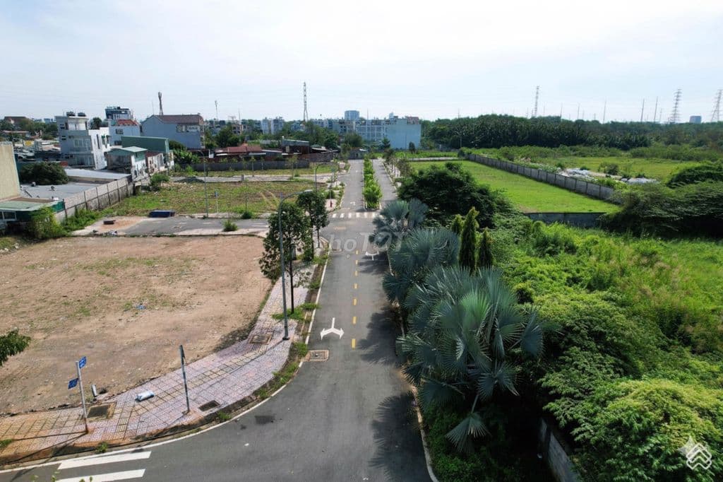 Bán đất 10x29 full thổ cư ngã 3 Nguyễn Duy Trinh và Đỗ Xuân Hợp - Ảnh 3