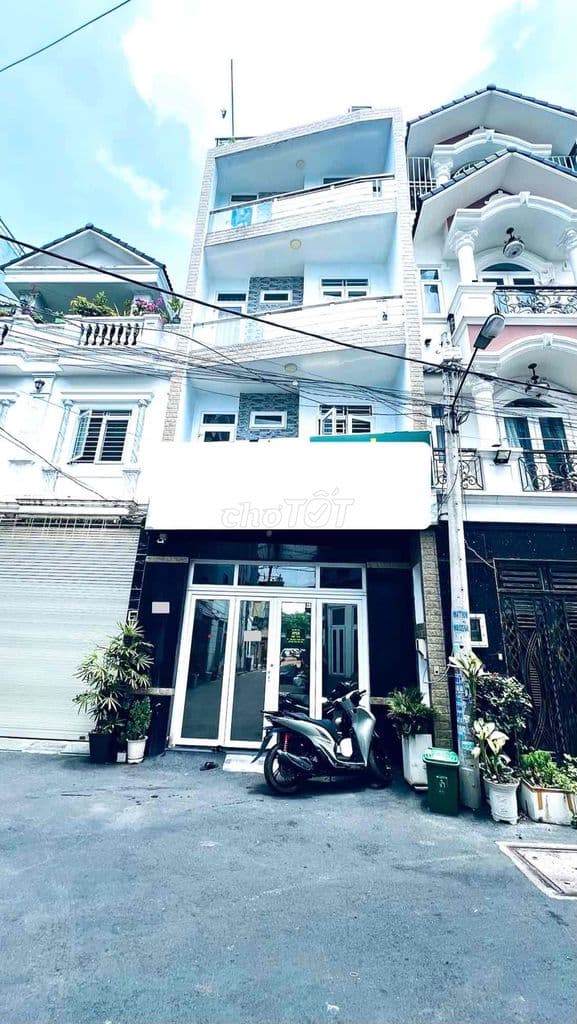 Bán nhà 5 tầng Full công năng DTSD 260m2, Ngang 4m8 đậu Ô tô trong nhà