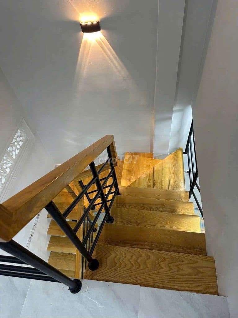 Cân bán nhà 1 trệt 1 lâu .gân chợ thủ đức - Ảnh 2