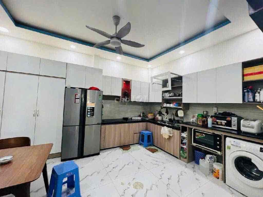 Tài chính 7tỷ+ có nhà 3 tầng MỚI cứng DT đẹp 4x19m Giáp Phú Mỹ Hưng. - Ảnh 3