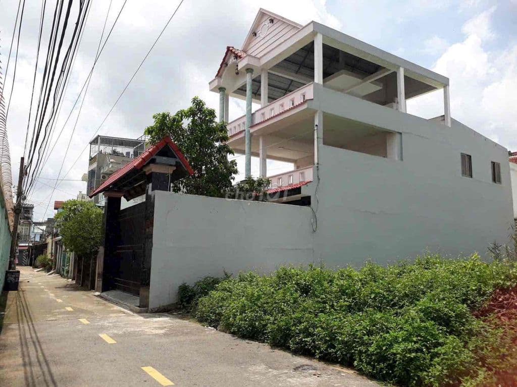 ĐẤT ĐƯỜNG LÒ LU - 80m2 Hơn 4tỷ Đường Xe Hơi Q9