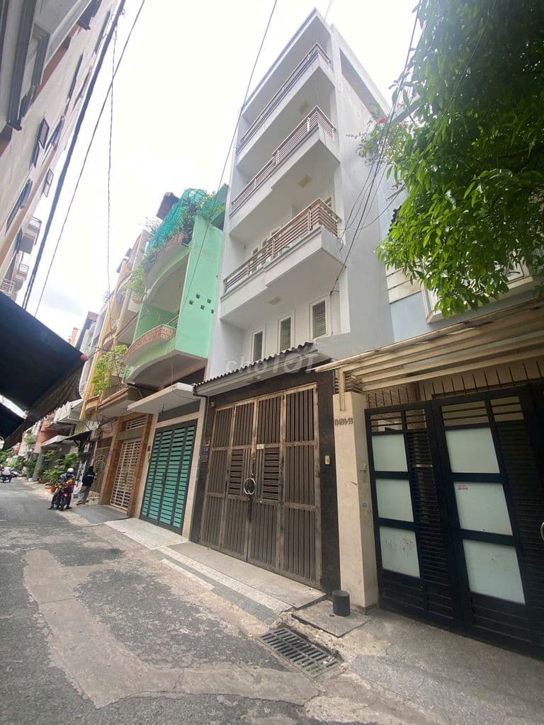 Bán tòa CHDV thu nhập 110tr/tháng đường Thành Thái, Q10