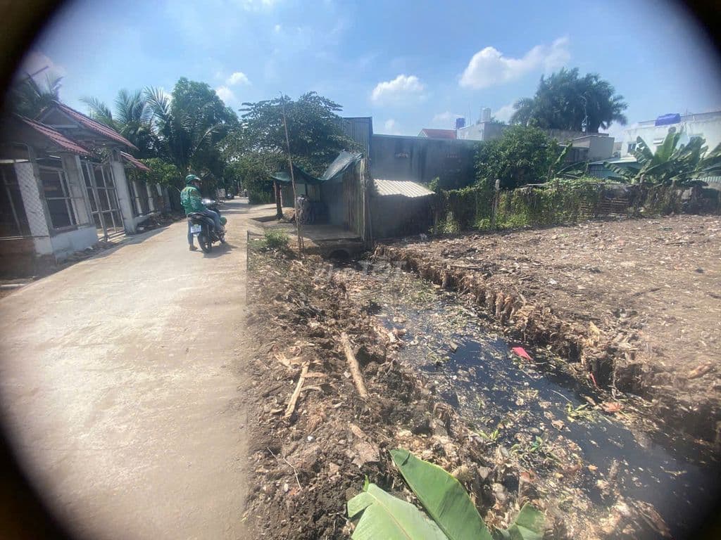 Bán đất hai mặt tiền - Ảnh 3