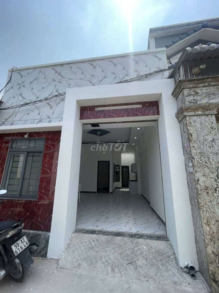 Bán nhà mới xây - giáp cầu lớn, sh riêng - Ảnh 2