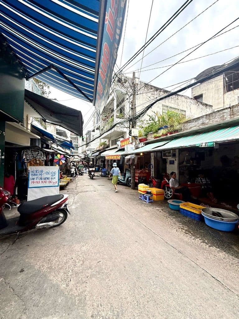 Bán Nhà ,Đường trường Chinh ,P14 Tân Bình ,Ngang 9M ,135M2, Giá : 13Tỷ - Ảnh 2