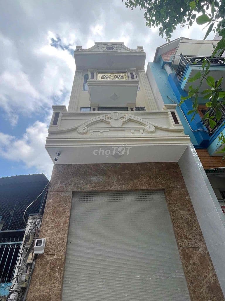 Nhà Mặt Tiền Trần Hưng Đạo Giá Rẻ