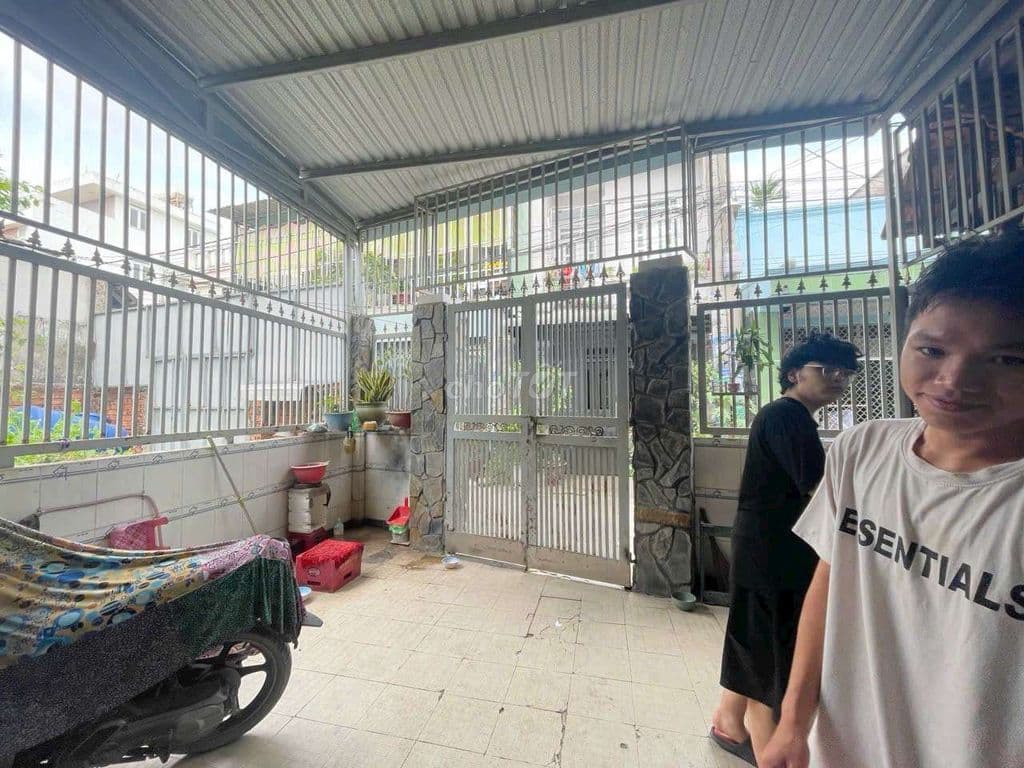 Bán nhà Tân Xuân Hóc Môn đường xe hơi diện tích to giá rẻ - Ảnh 3