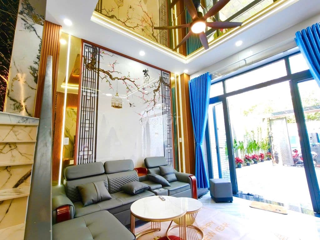 Chính chủ cần bán Nhà Mới 1 trệt 3 Tầng Lầu 2 mặt tiền có sân vườn . - Ảnh 3