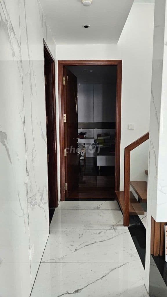 Bán căn Duplex/Penthouse tại Tổ hợp Cao ốc XI Grand Court