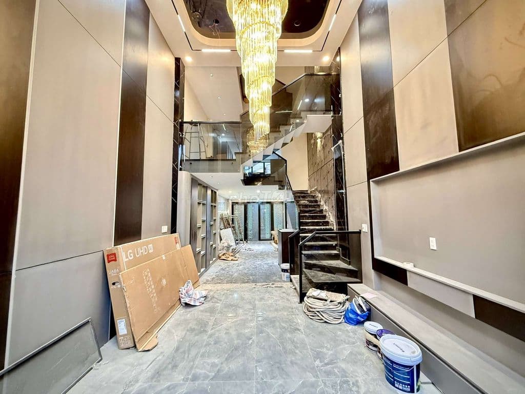 Nhà Luxury 4 Tầng Ô Thang Máy Trần Thị Cờ