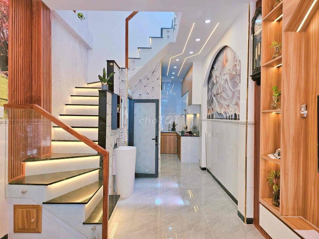 NHÀ MỚI ĐẸP CHỈ VIỆC VÁC VALI VÀO Ở. NGUYỄN VĂN CÔNG P3. GV giá 5,78ty - Ảnh 2