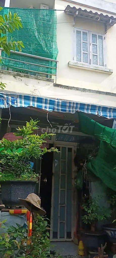 Cần Bán gấp nhà P.TTN .DT 3,3x15 .1 trẻt 1l Lầu 2PN 2WS hẻm xe hơi