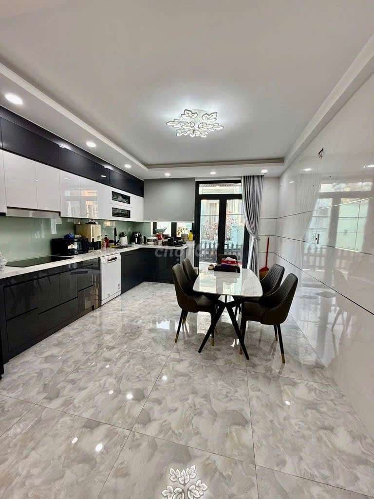 BÁN NHÀ SÁT AEON TÂN PHÚ, TKTQ - 65M2 - 5 TẦNG - HXH 6M - GIÁ 7,45 TỶ
