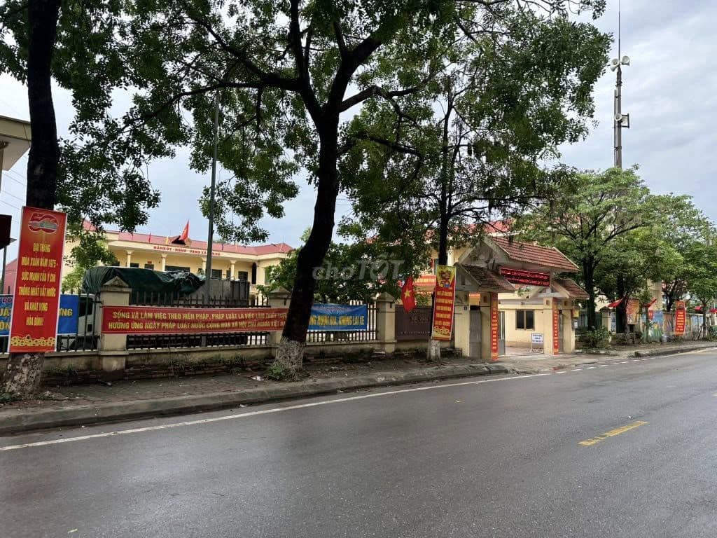 LÔ GÓC-MT RỘNG ĐƯỜNG THÔNG OTO ĐỖ-10M TRỤC KINH DOANH SẦM UẤT LIÊN XÃ