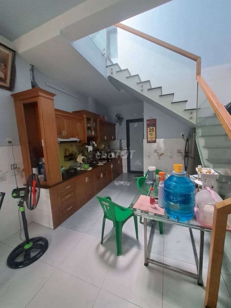 nhà đep kiên cố được giữ toàn bộ sổ chính