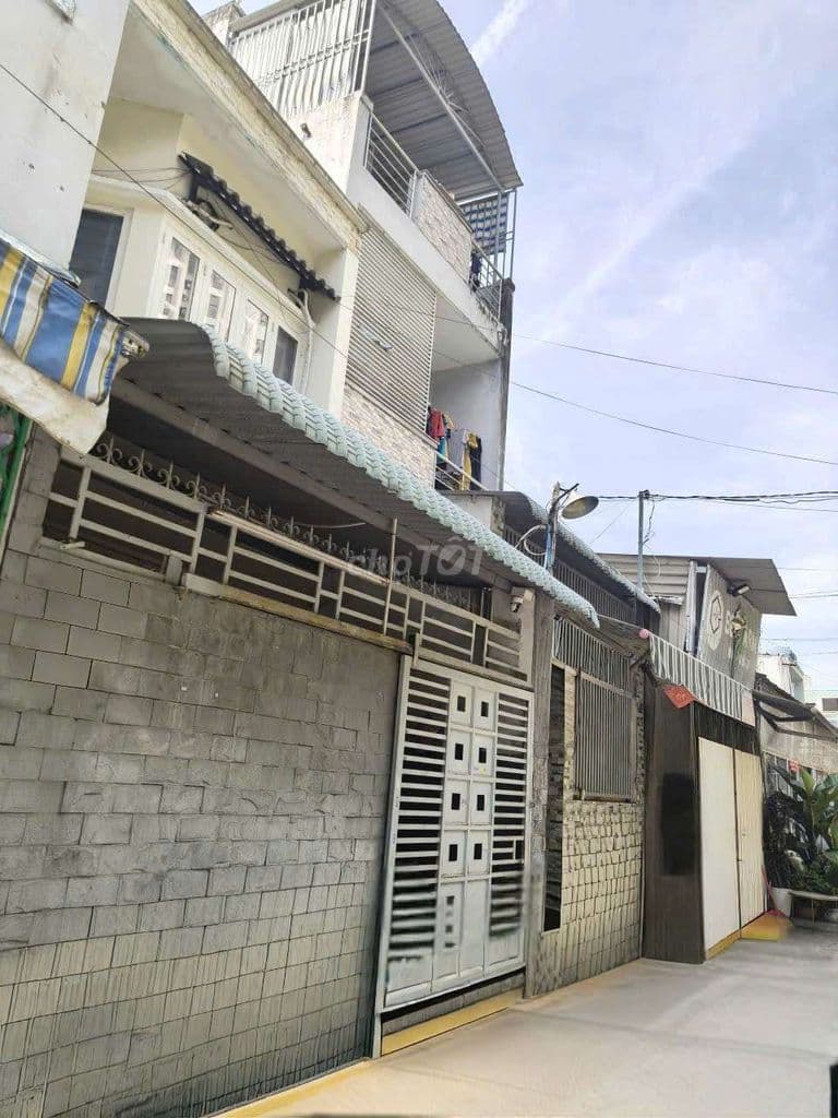 Bán nhà quận 8-Ngay siêu thị Coopmark Phạm Thế Hiển, P6 4x13 2 tấm oto