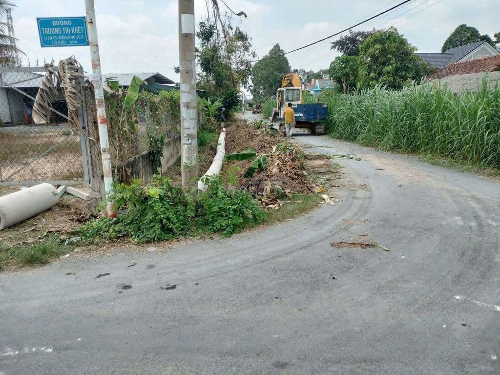 Bán nhanh lô đất 2 mặt tiền đường nhựa, có thổ - Ảnh 2