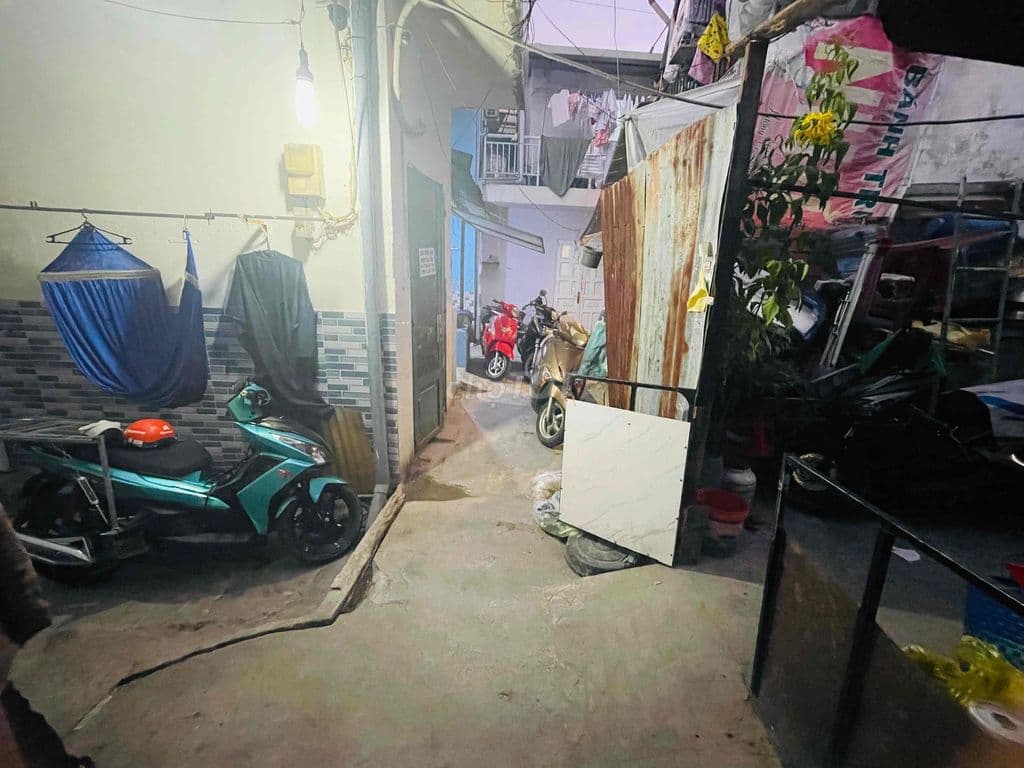 NHÀ NGỘP 1 TRỆT 1 LẦU CẦN BÁN GẤP - Ảnh 3