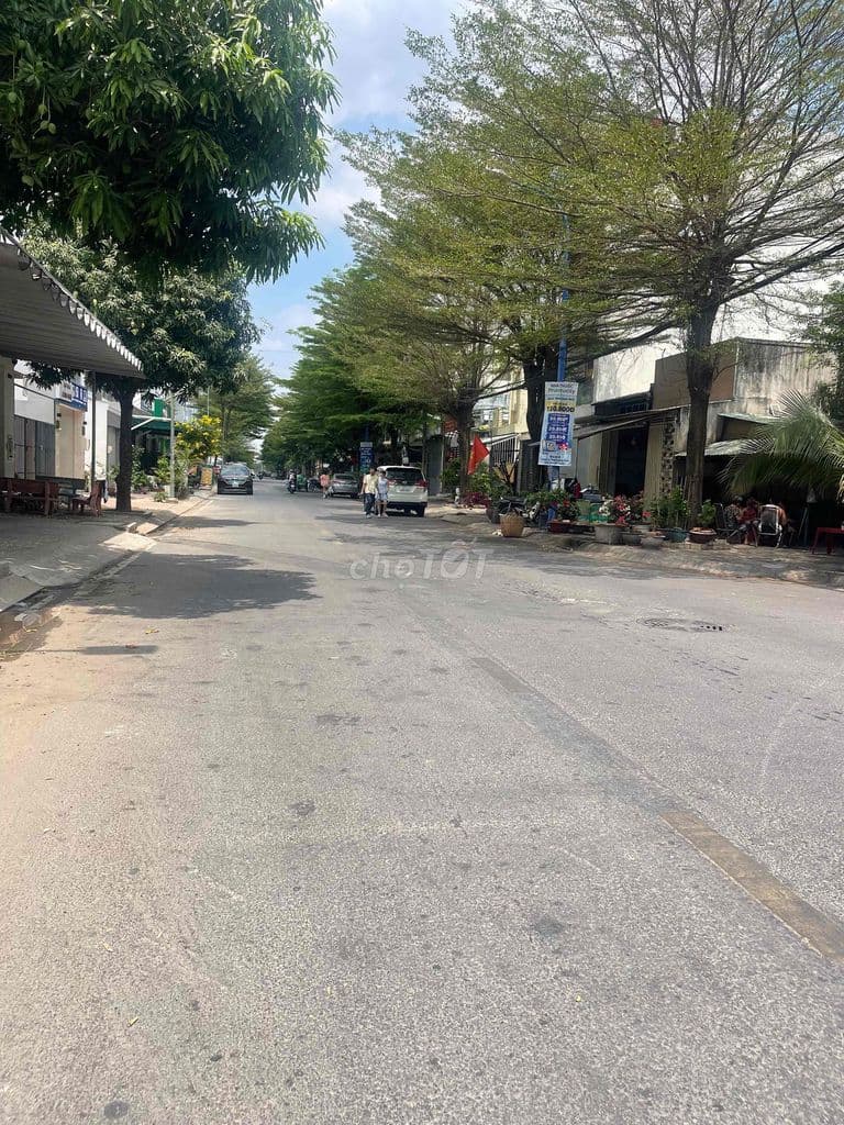 KHU 38HA TÂN THỚI NHẤT – ĐỐI DIỆN CÔNG VIÊN – GIÁ CHỐT CỰC RẺ! Cần bán