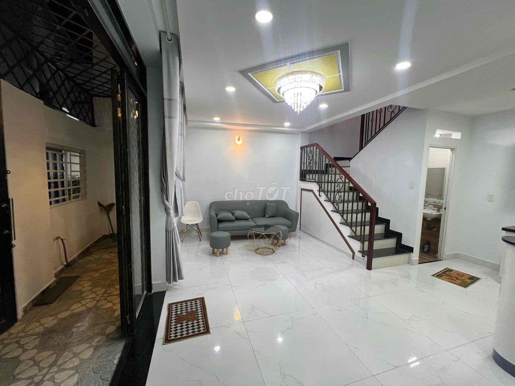 CHỈ 6 Tỷ 190 - 03 CĂN RA MT NGUYỄN VĂN ĐẬU, P5, BÌNH THẠNH Diện tích: