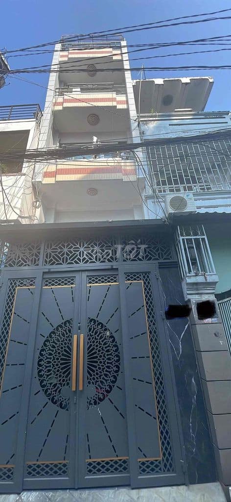 Nhà chính chủ . hẻm xe hơi Bến Thành