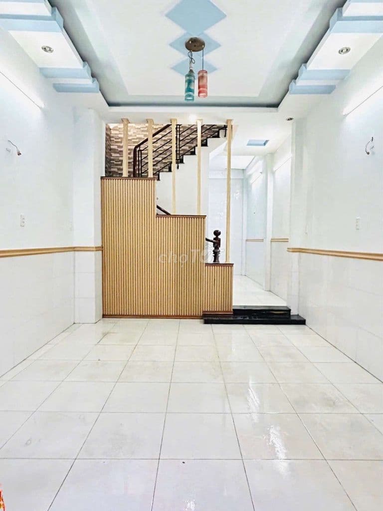 🏡 NHÀ 2 TẦNG ĐẸP – HẺM THÔNG – VÀI BƯỚC RA Ô TÔ – GIÁ CHỈ 5,2 TỶ 🏡 . - Ảnh 2