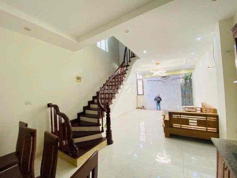 Ở Sướng . Gốc Đề lô góc nhà mới full nội thất phù hợp ở hoặc cho thuê