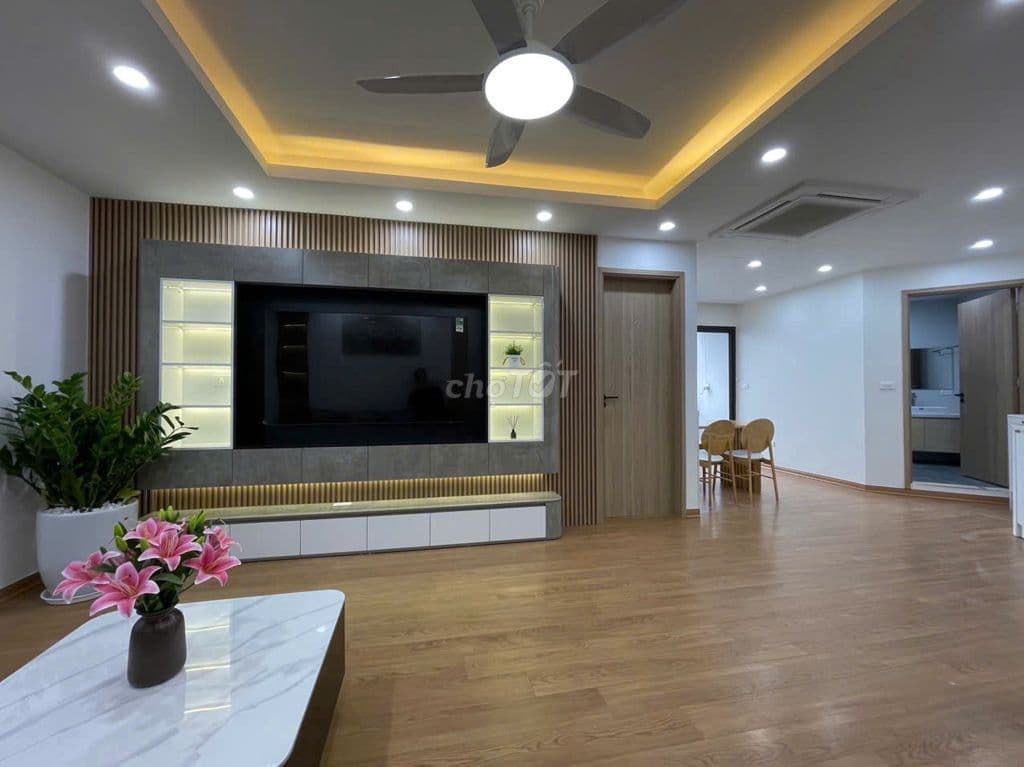 EM BÁN CĂN HỘ CHÍNH CHỦ TẦNG TRUNG - TRỤC 04 - NO 9B BÁN ĐẢO LINH ĐÀM