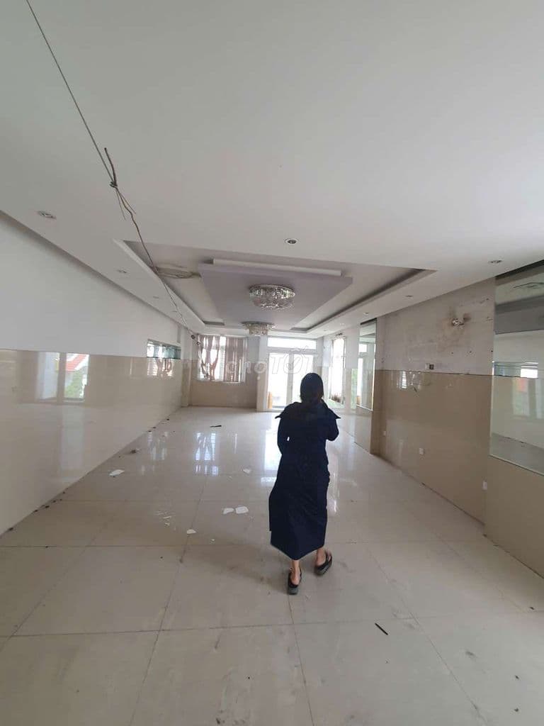 Nhà Nguyễn Văn Quá dt 5x18 trệt lửng 2 lầu ST giá 7,6 tỷ hxh 5m - Ảnh 2