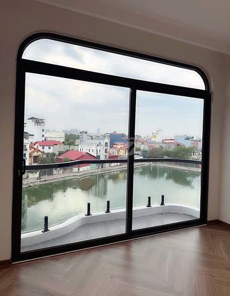 bán nhà 7 tầng Long Biên view hồ thoáng - Ảnh 2