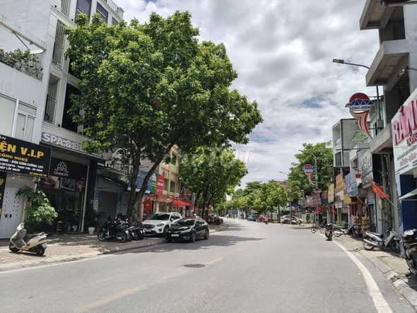 bán nhà mới lô góc Long Biên 6 tầng