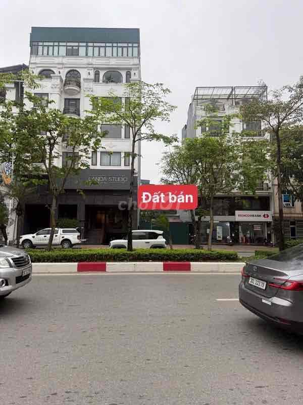BÁN ĐẤT MẶT PHỐ CỔ LINH, MẶT TIỀN 7MÉT VỈA HÈ RỘNG, KINH DOANH ĐỈNH