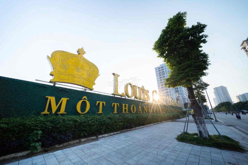 CẦN BÁN GẤP CĂN GÓC VIP GIÁ TỐT TẠI LOUIS CITY HOÀNG MAI