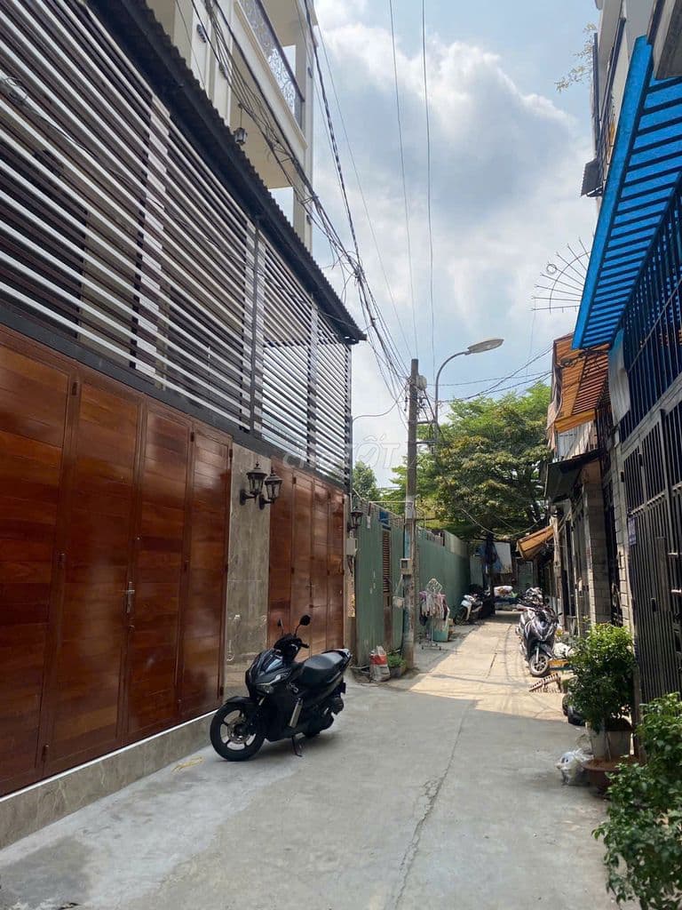 "Hot trung tâm" 5 tầng, 43m2, hẻm xe hơi, gần Phạm Văn Đồng - Ảnh 2
