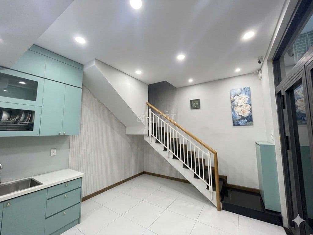 Nhà nhỏ xinh hiếm, đường Lý Chính Thắng, q3, chỉ 3,49 tỷ - Ảnh 3