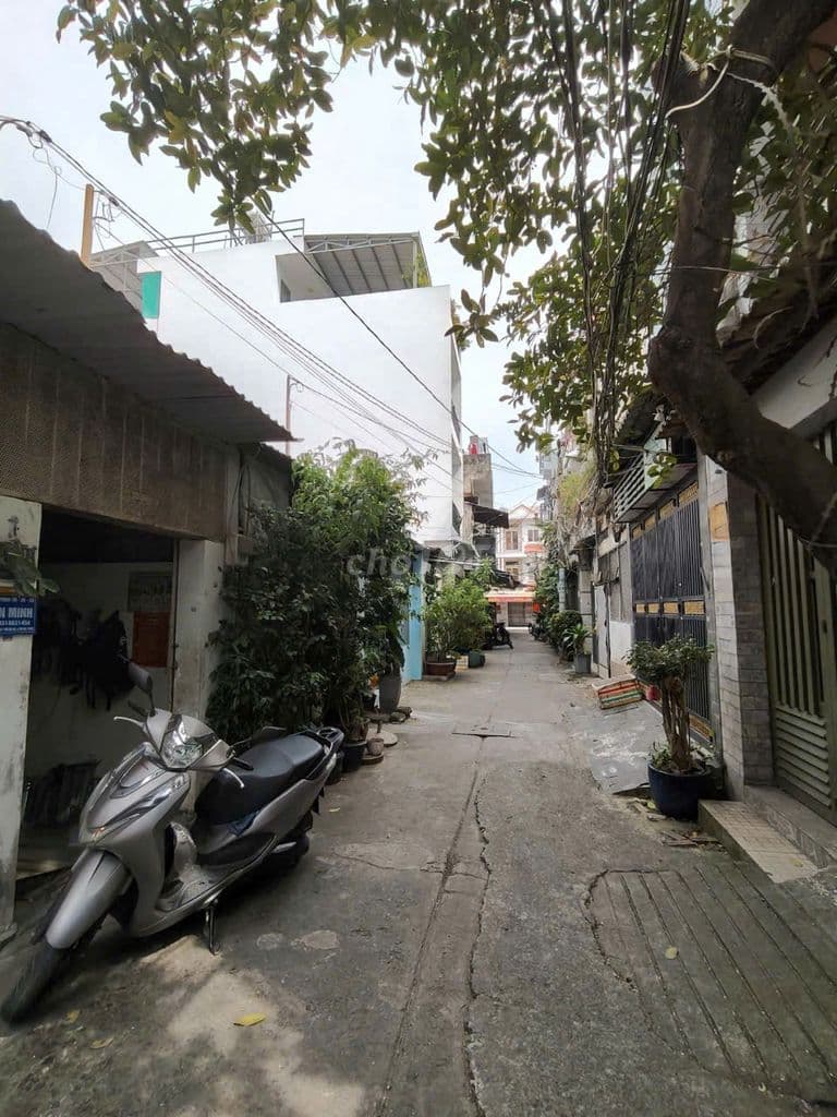 Bán nhà hẻm Lê Văn Phan, q. Tân Phú, 4,15x19m, 2 lầu ST, giá 8,2 tỷ - Ảnh 3