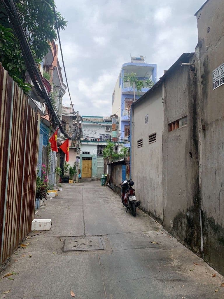 NGUYỄN PHÚC CHU-TÂN BÌNH - BÁN ĐẤT TẶNG NHÀ C4 70M2 (4x17.5) XH ĐỖ CỬA - Ảnh 2