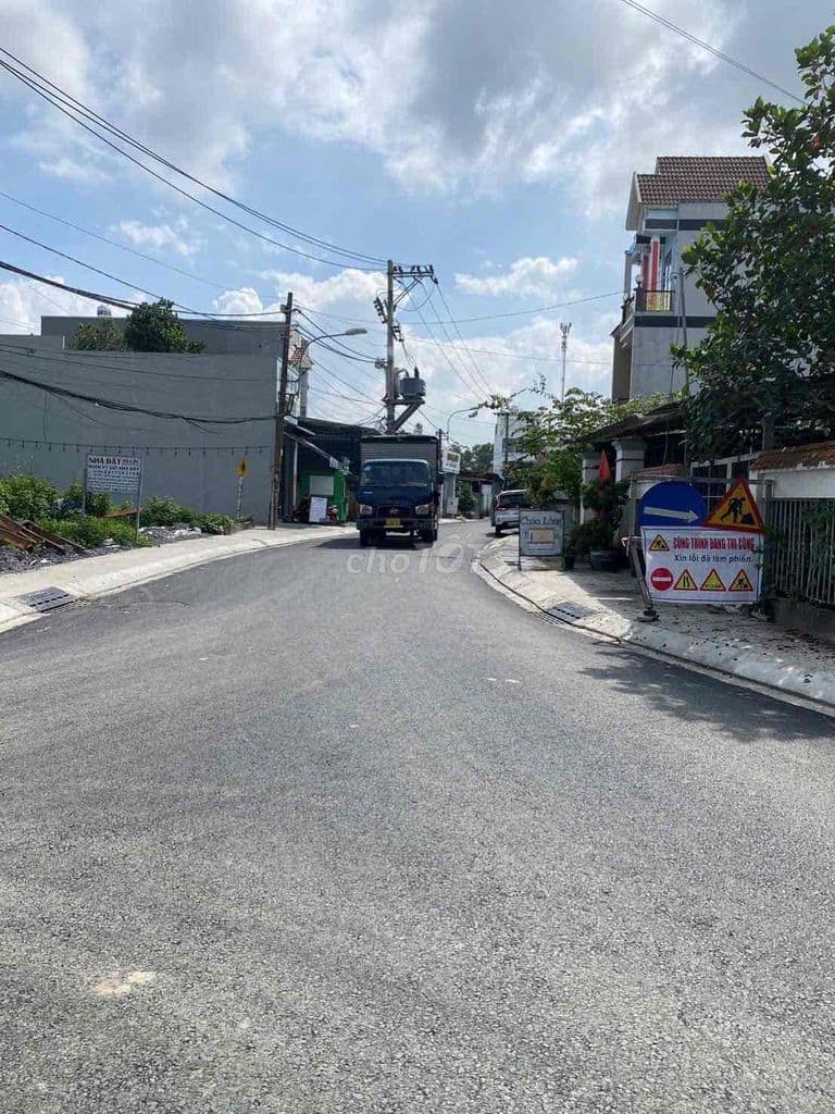 Mặt Tiền Kinh Doanh đường 8 Long Phước , tp HCM - Ảnh 3