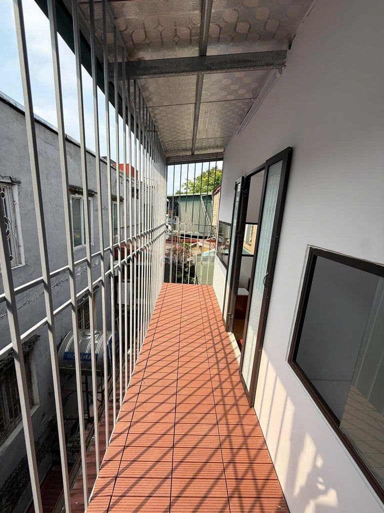 Bán căn hộ tầng 2 tại Võng Thị, sổ đỏ riêng biệt. Giá 2,6 Tỷ có bớt - Ảnh 2