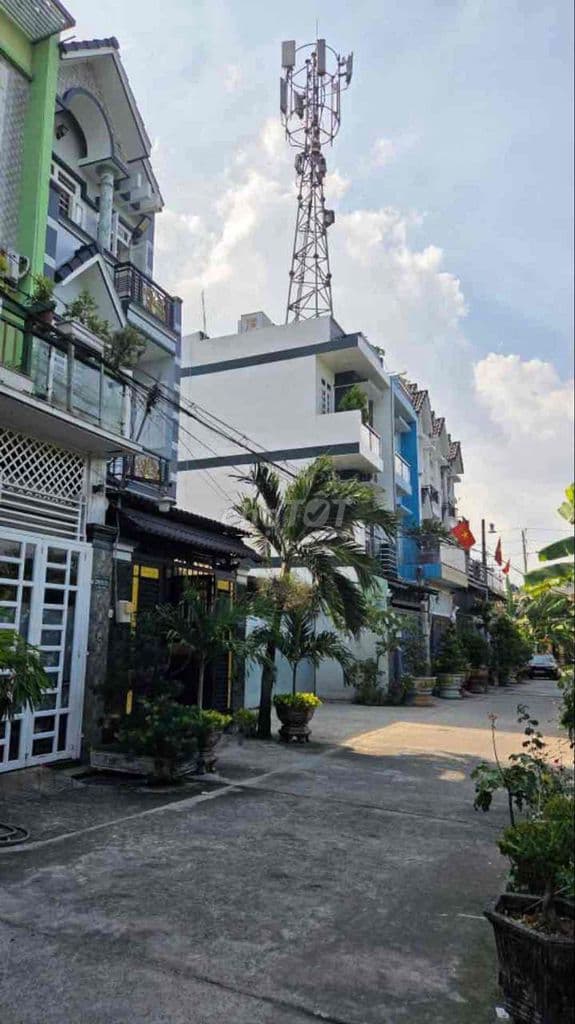 nhà ngay chợ hanh thông tay 4 x 10 m 2 tầng btct 3.x tỷ