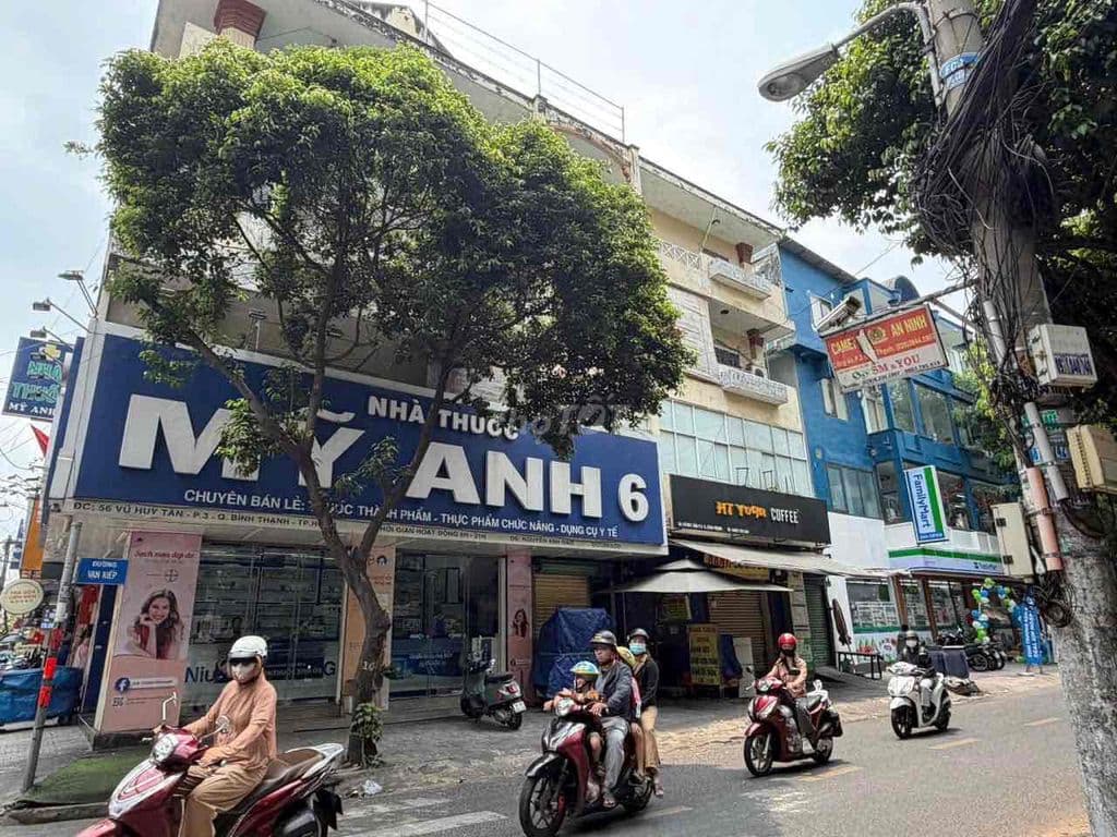 Bán nhà góc 2 mặt tiền 🔥